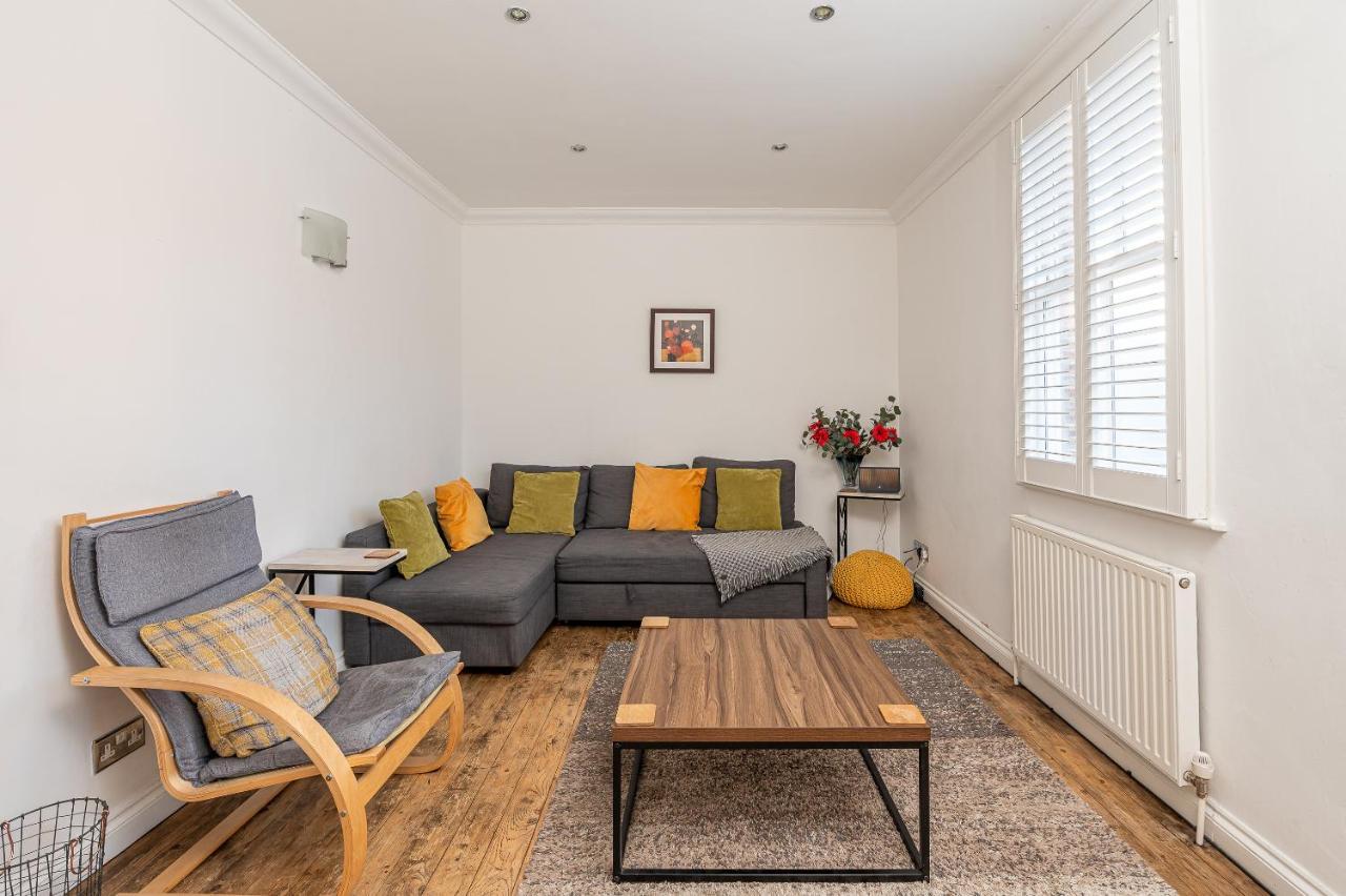 The Old Coach House Apartment ยอร์ค ภายนอก รูปภาพ