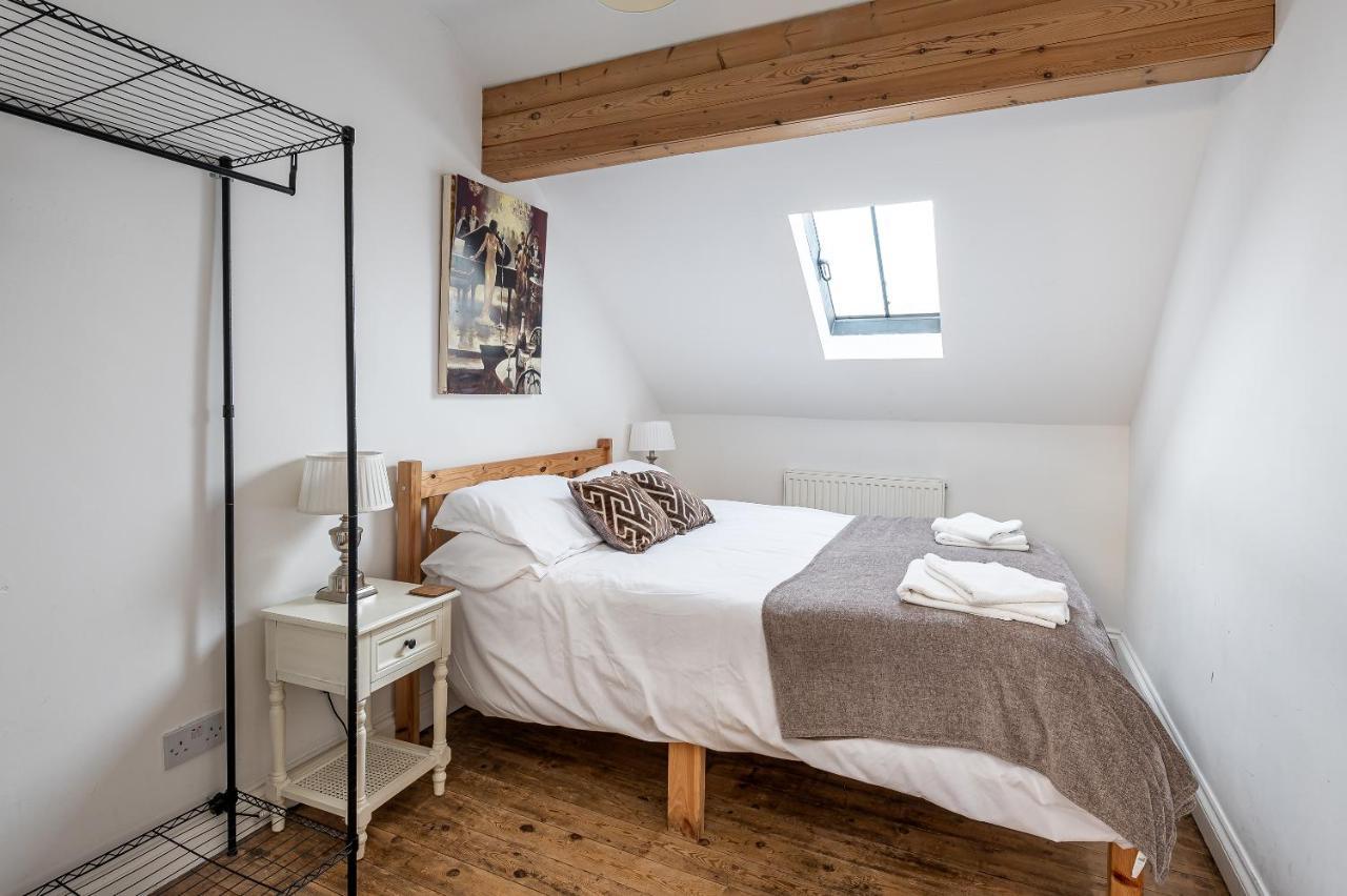 The Old Coach House Apartment ยอร์ค ภายนอก รูปภาพ