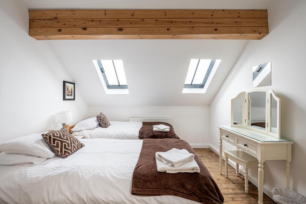 The Old Coach House Apartment ยอร์ค ภายนอก รูปภาพ